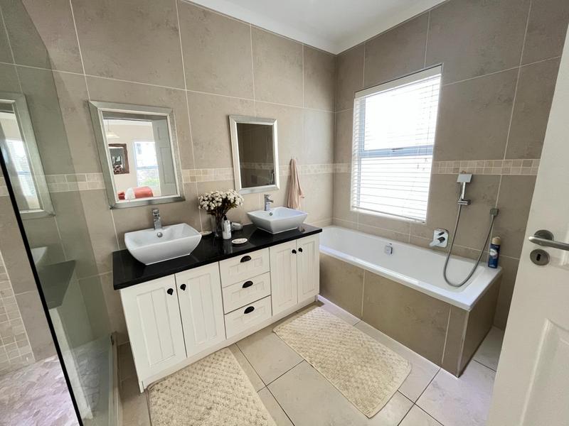 3 Bedroom Property for Sale in Port Owen Western Cape